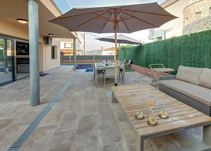 Rioja With Pool & Mountain And Sea View, Only Familys 别墅