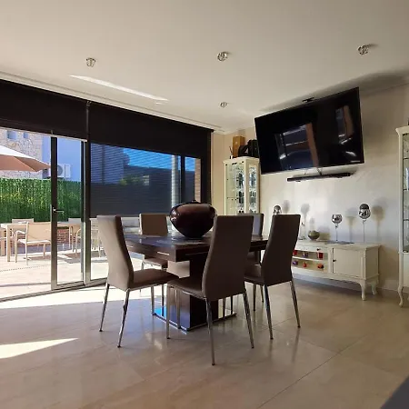 Rioja With Pool & Mountain And Sea View, Only Familys Lloret de Mar