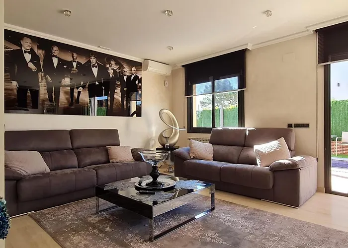 Villa Rioja With Pool & Mountain And Sea View, Only Familys